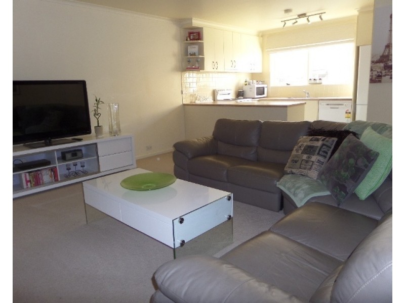 14/16 Broughton Place, Queanbeyan NSW 2620