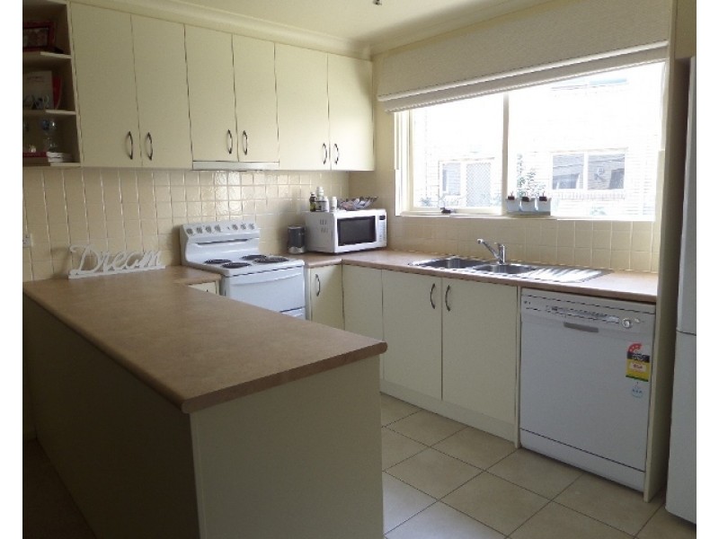 14/16 Broughton Place, Queanbeyan NSW 2620