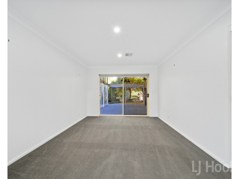 11 Coachwood Avenue, Jerrabomberra NSW 2619