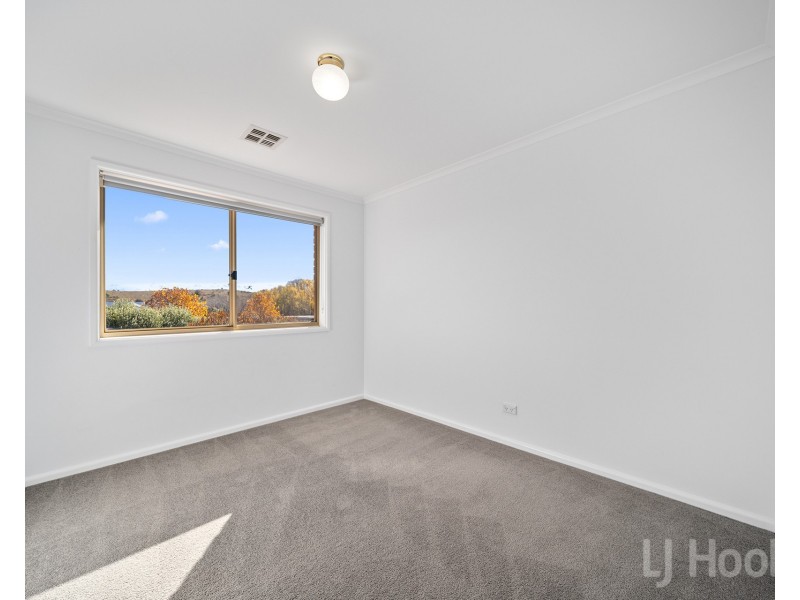 11 Coachwood Avenue, Jerrabomberra NSW 2619