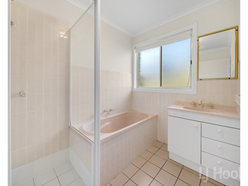 1 Byrne Place, Jerrabomberra NSW 2619