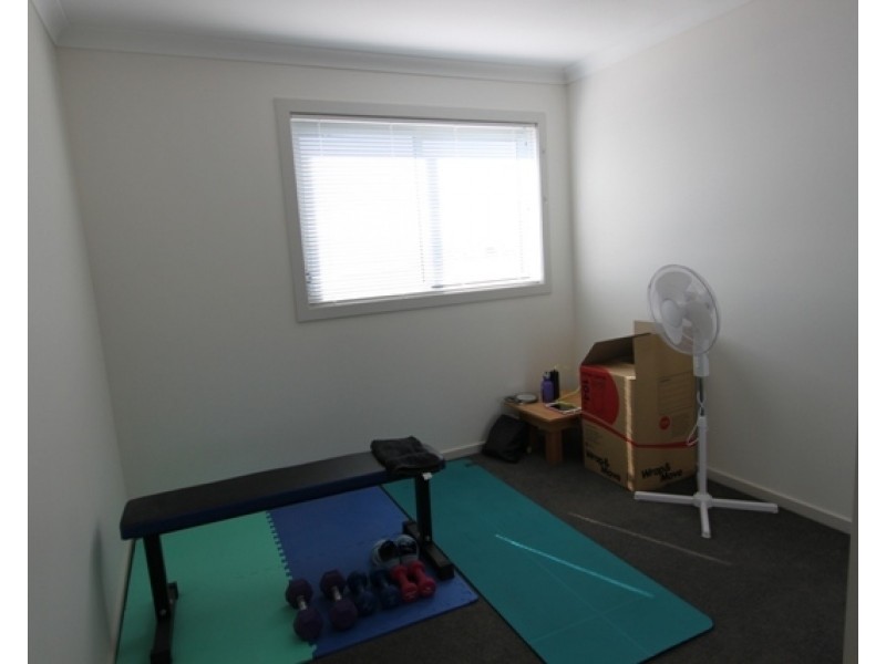 81 Caragh Avenue, Googong NSW 2620