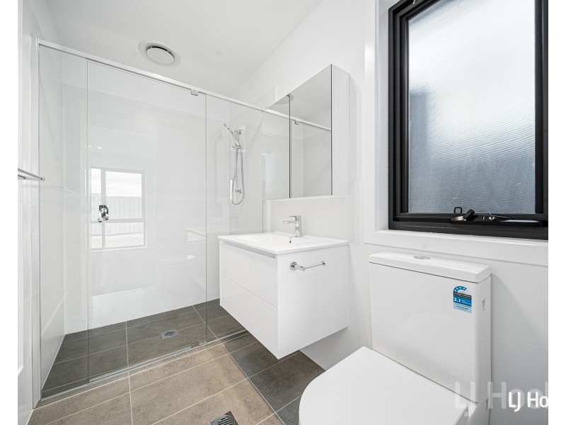 74 Alpine Ash Way, Tralee NSW 2620