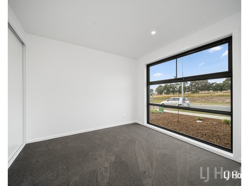 74 Alpine Ash Way, Tralee NSW 2620