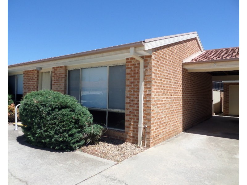 7/17-23 Thuralilly Street, Queanbeyan NSW 2620