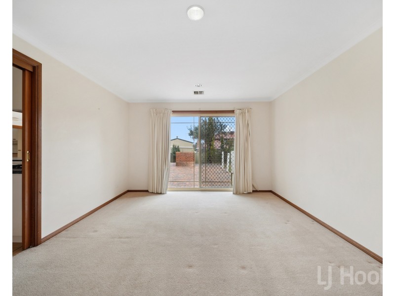 69 Bicentennial Drive, Jerrabomberra NSW 2619