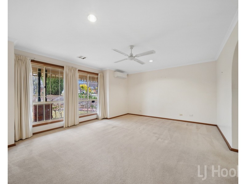 69 Bicentennial Drive, Jerrabomberra NSW 2619