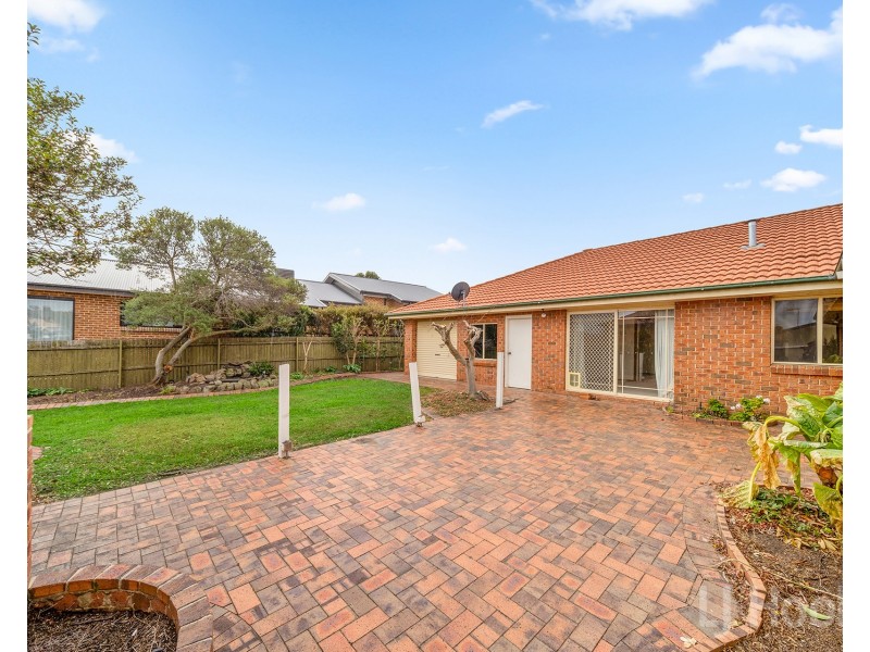 69 Bicentennial Drive, Jerrabomberra NSW 2619