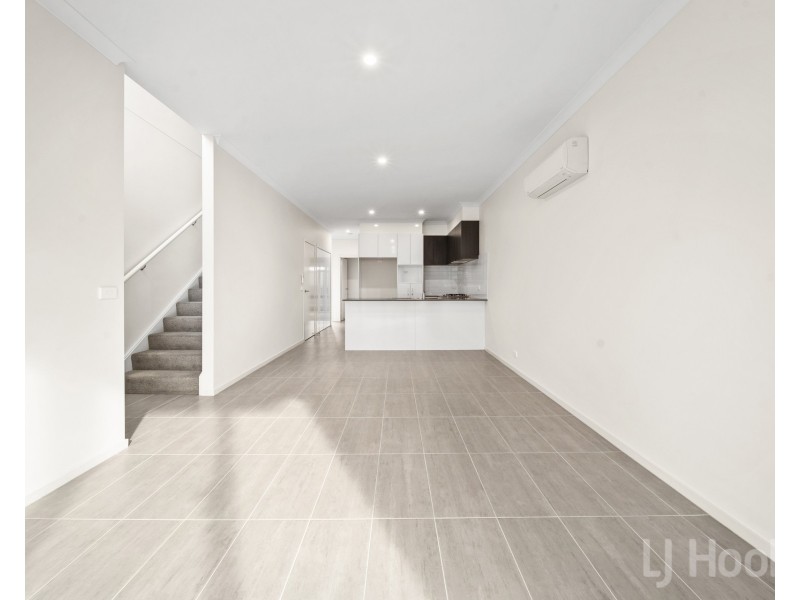 8 Percival Road, Googong NSW 2620