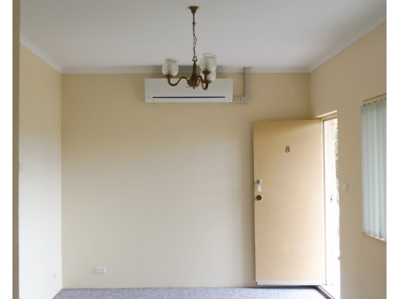 8/12 Gilmore Place, Queanbeyan NSW 2620