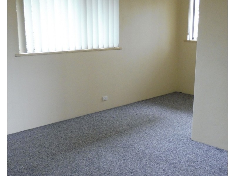 8/12 Gilmore Place, Queanbeyan NSW 2620