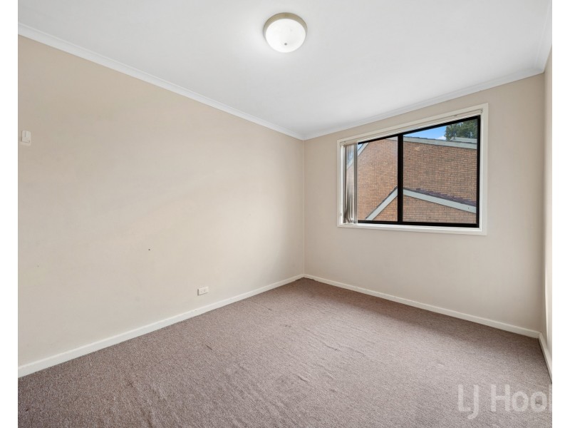6/8 Nimmitabel Street, Queanbeyan West NSW 2620