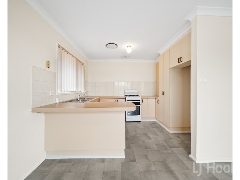 11/37 Derrima Road, Queanbeyan NSW 2620