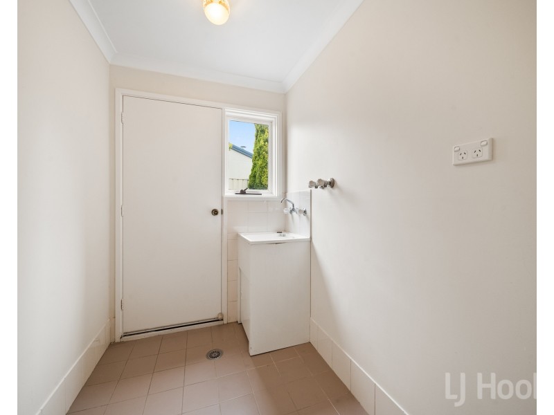 11/37 Derrima Road, Queanbeyan NSW 2620