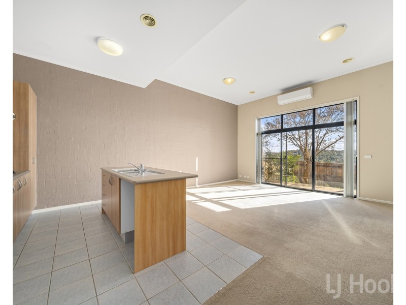 11/32 Doeberl Place, Karabar NSW 2620