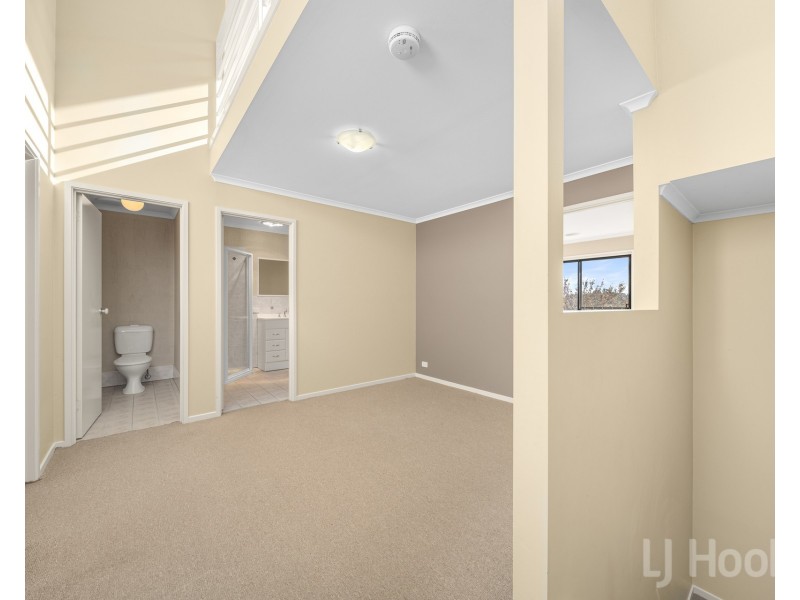 11/32 Doeberl Place, Karabar NSW 2620