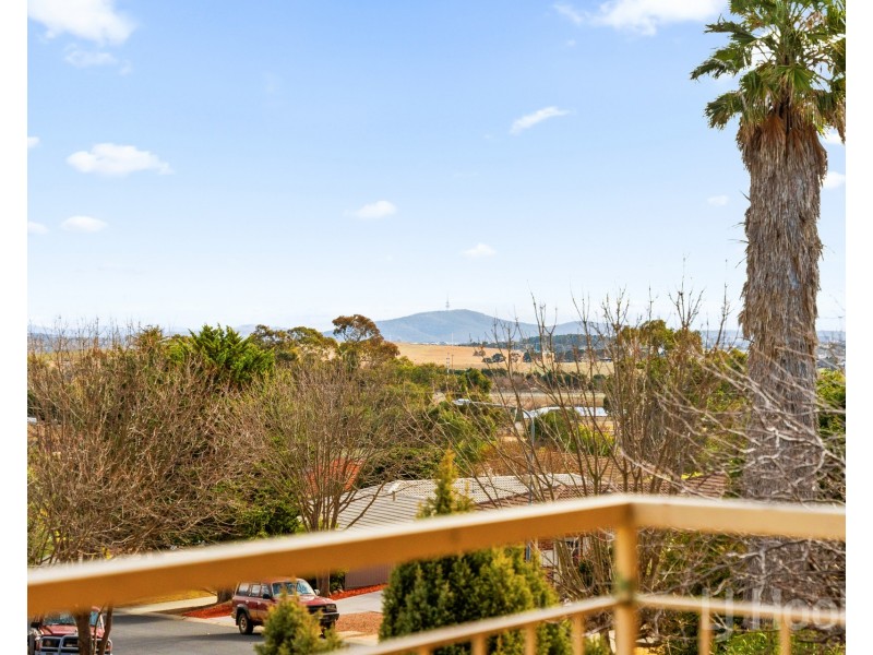 21 Wangara Crescent, Queanbeyan West NSW 2620