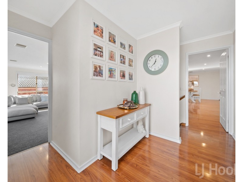 21 Wangara Crescent, Queanbeyan West NSW 2620
