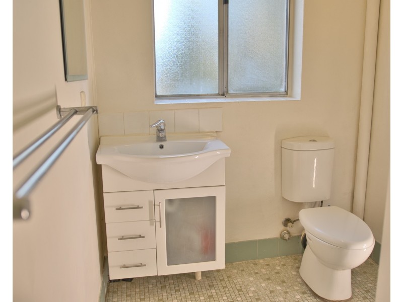 4/46 Trinculo Place, Queanbeyan NSW 2620