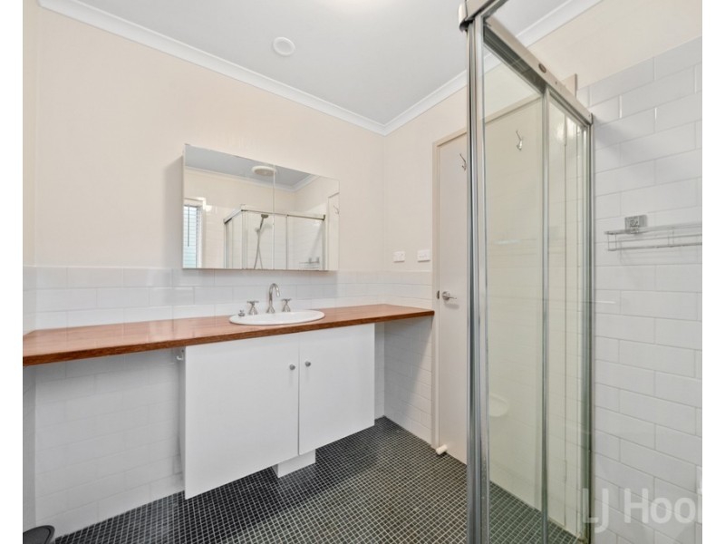 9 Kennedy Avenue, Jerrabomberra NSW 2619