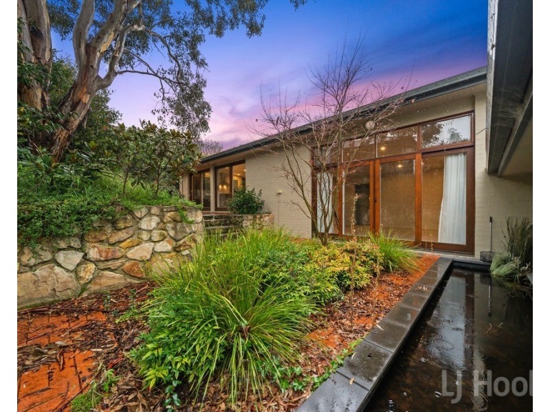 9 Kennedy Avenue, Jerrabomberra NSW 2619
