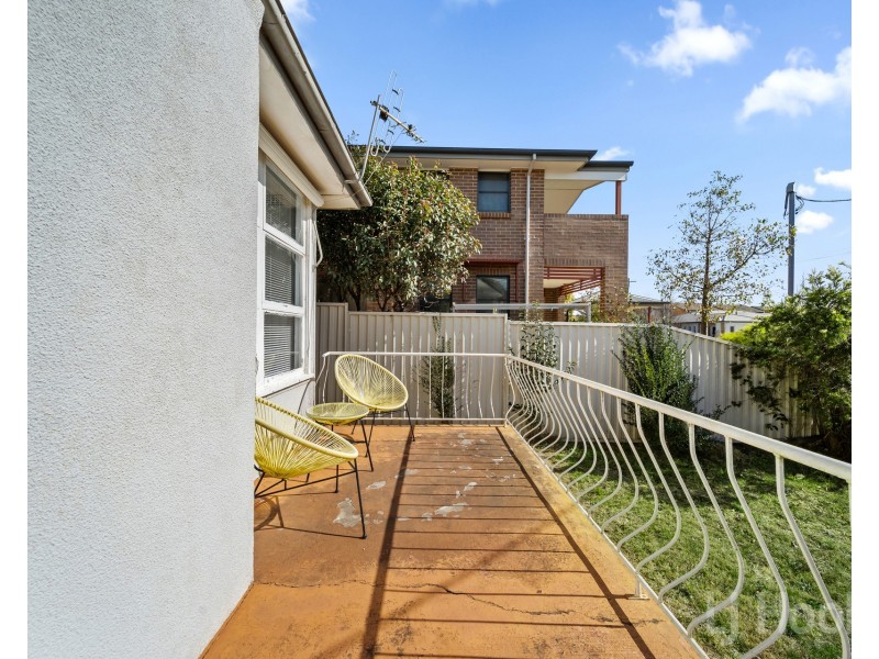 16 Gerald Street, Queanbeyan NSW 2620