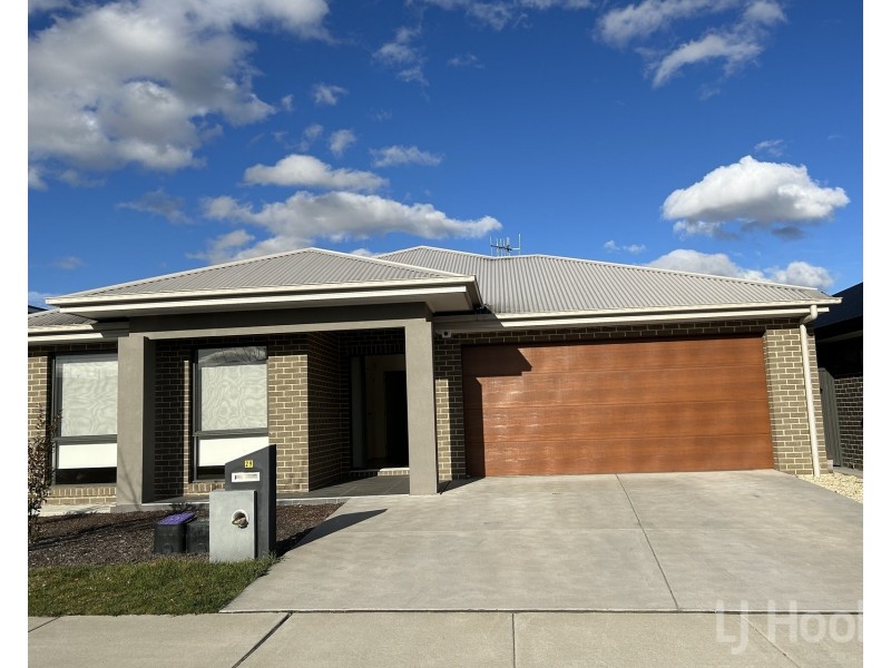 29 Zealie Bend, Googong NSW 2620