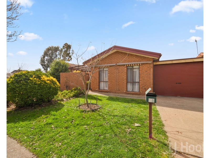 18 McKeahnie Street, Crestwood NSW 2620