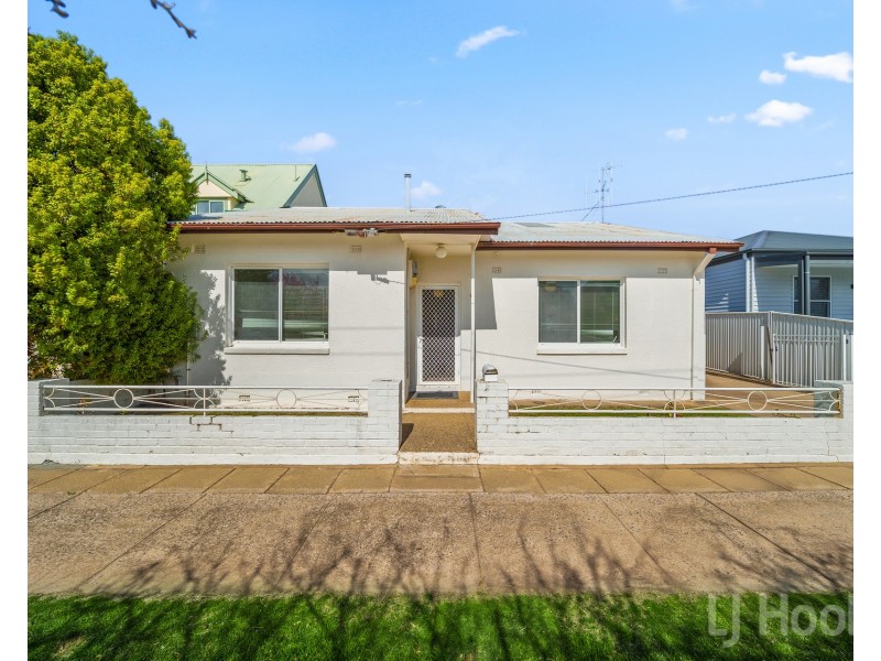 10 George Street, Queanbeyan NSW 2620