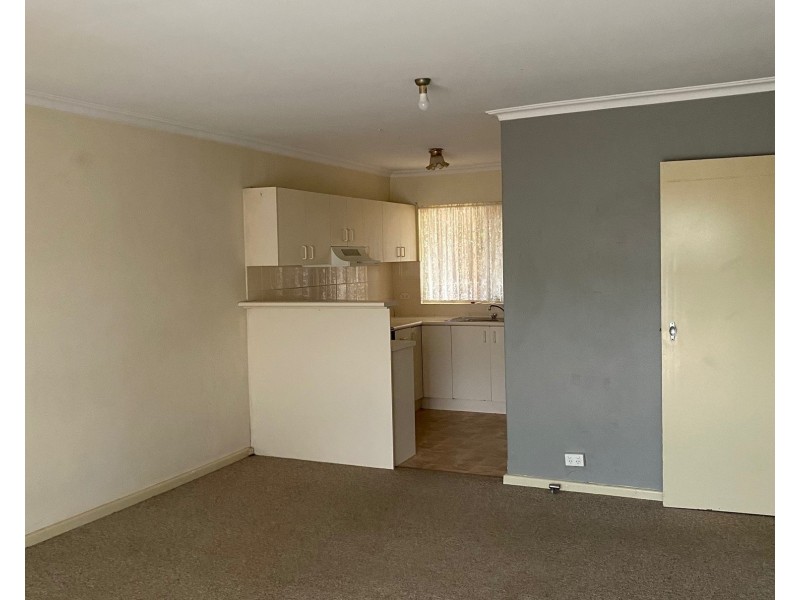 1/27 Campbell Street, Queanbeyan NSW 2620