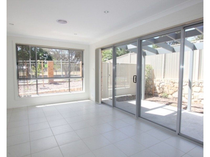 12/12 Mulloon Street, Queanbeyan NSW 2620