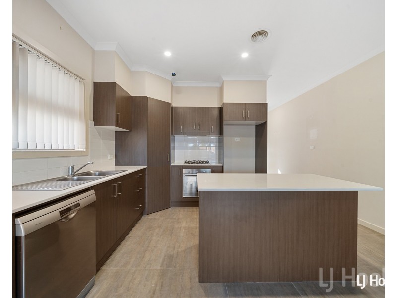 2/69 Gilmore Road, Queanbeyan NSW 2620