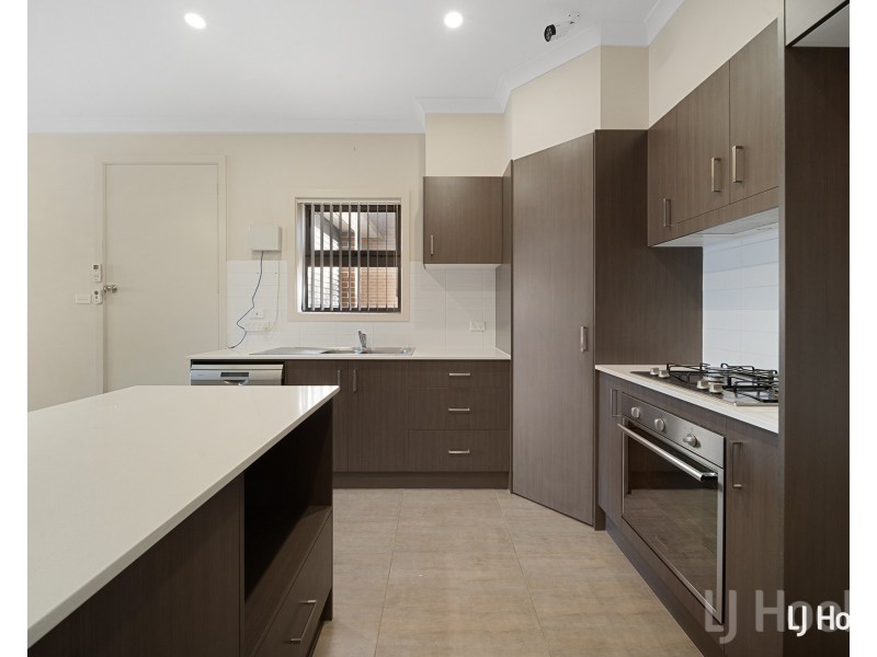 2/69 Gilmore Road, Queanbeyan NSW 2620