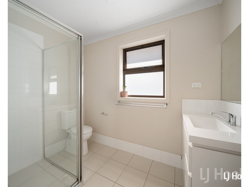 2/69 Gilmore Road, Queanbeyan NSW 2620