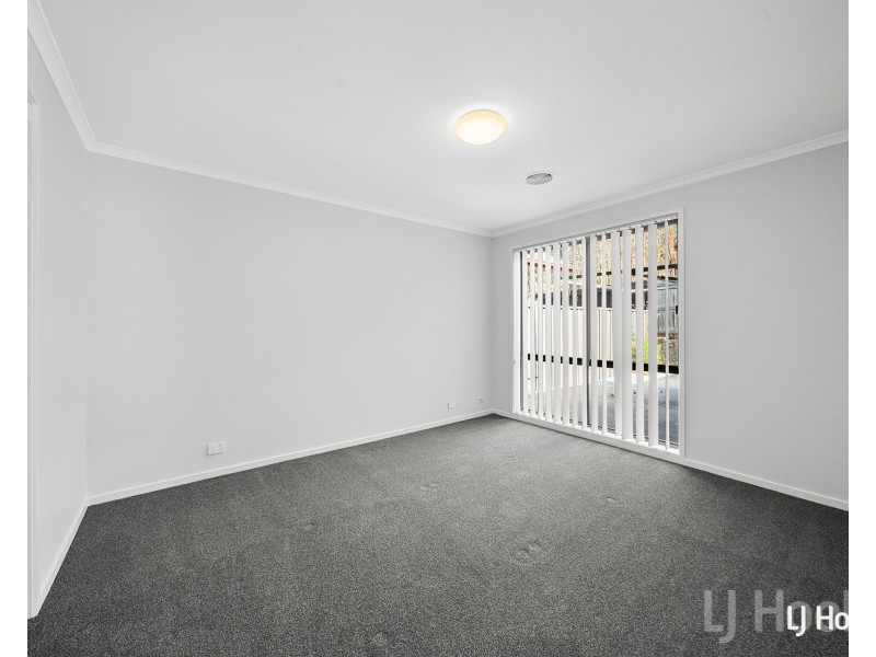 1/11 Urangarra Place, Jerrabomberra NSW 2619