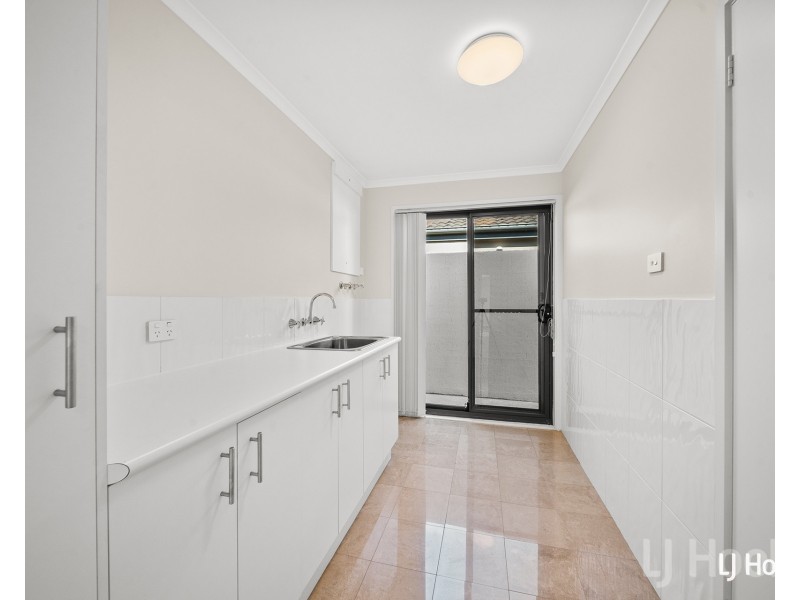 1/11 Urangarra Place, Jerrabomberra NSW 2619