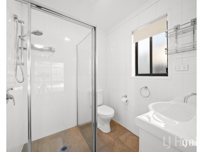 1/11 Urangarra Place, Jerrabomberra NSW 2619