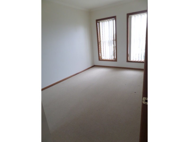 19 Stonehaven Circuit, Queanbeyan NSW 2620