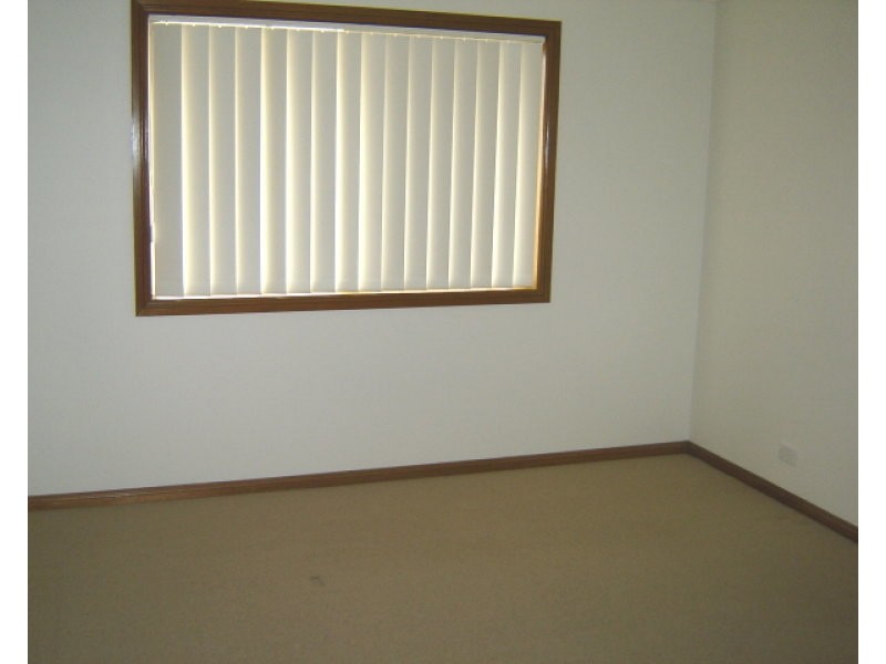 19 Stonehaven Circuit, Queanbeyan NSW 2620