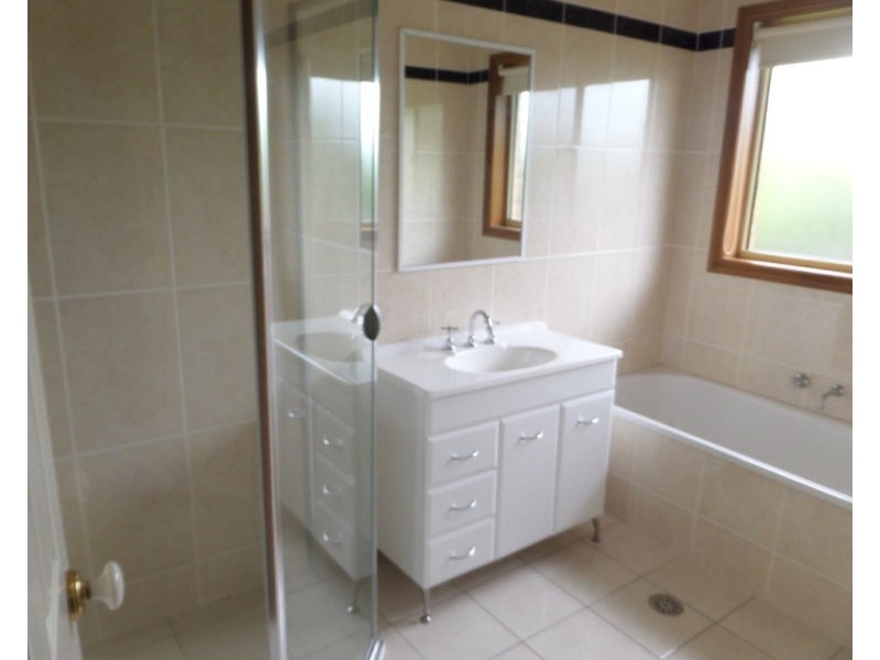 19 Stonehaven Circuit, Queanbeyan NSW 2620