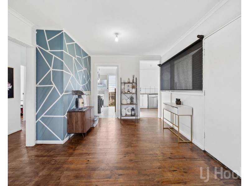 6 Karri Crescent, Karabar NSW 2620