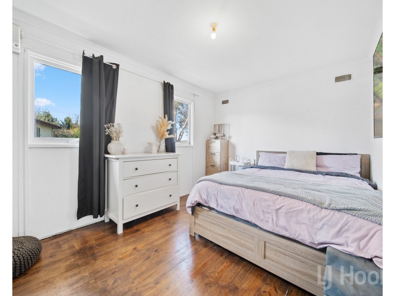 6 Karri Crescent, Karabar NSW 2620