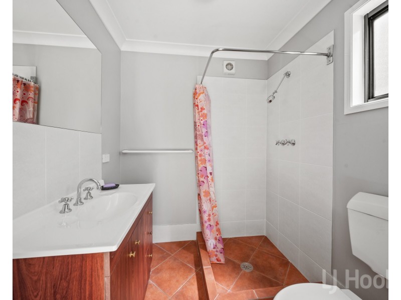 9 Aspen Rise, Jerrabomberra NSW 2619