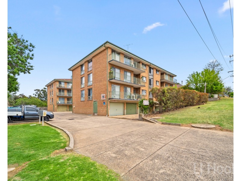 2/13-17 Carinya Street, Queanbeyan NSW 2620