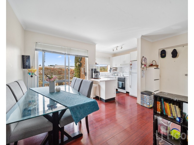 2/13-17 Carinya Street, Queanbeyan NSW 2620
