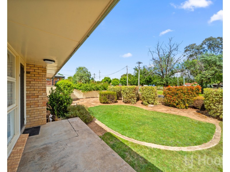 4 Malcolm Road, Karabar NSW 2620