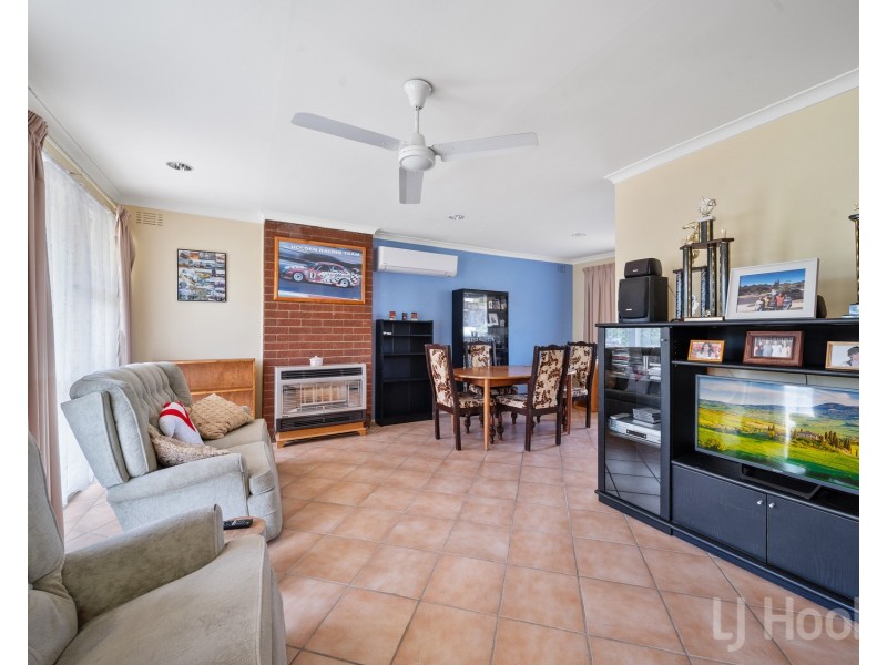 4 Malcolm Road, Karabar NSW 2620