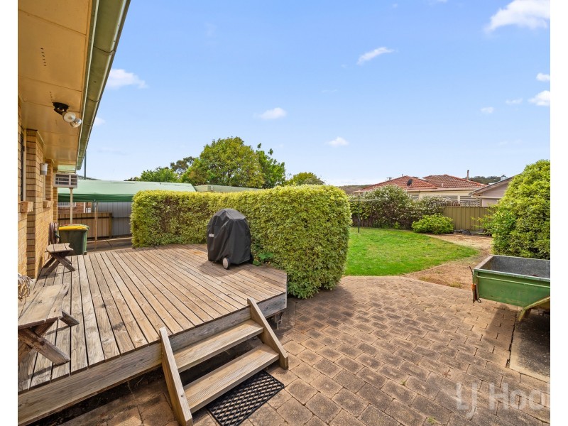 4 Malcolm Road, Karabar NSW 2620