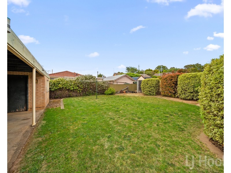 4 Malcolm Road, Karabar NSW 2620