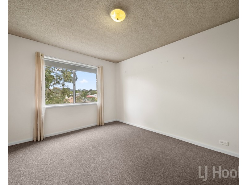 4/3 Velacia Place, Queanbeyan NSW 2620